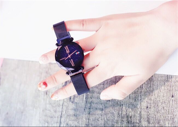 The Queen Timepiece- Exclusive Magnetic Strap